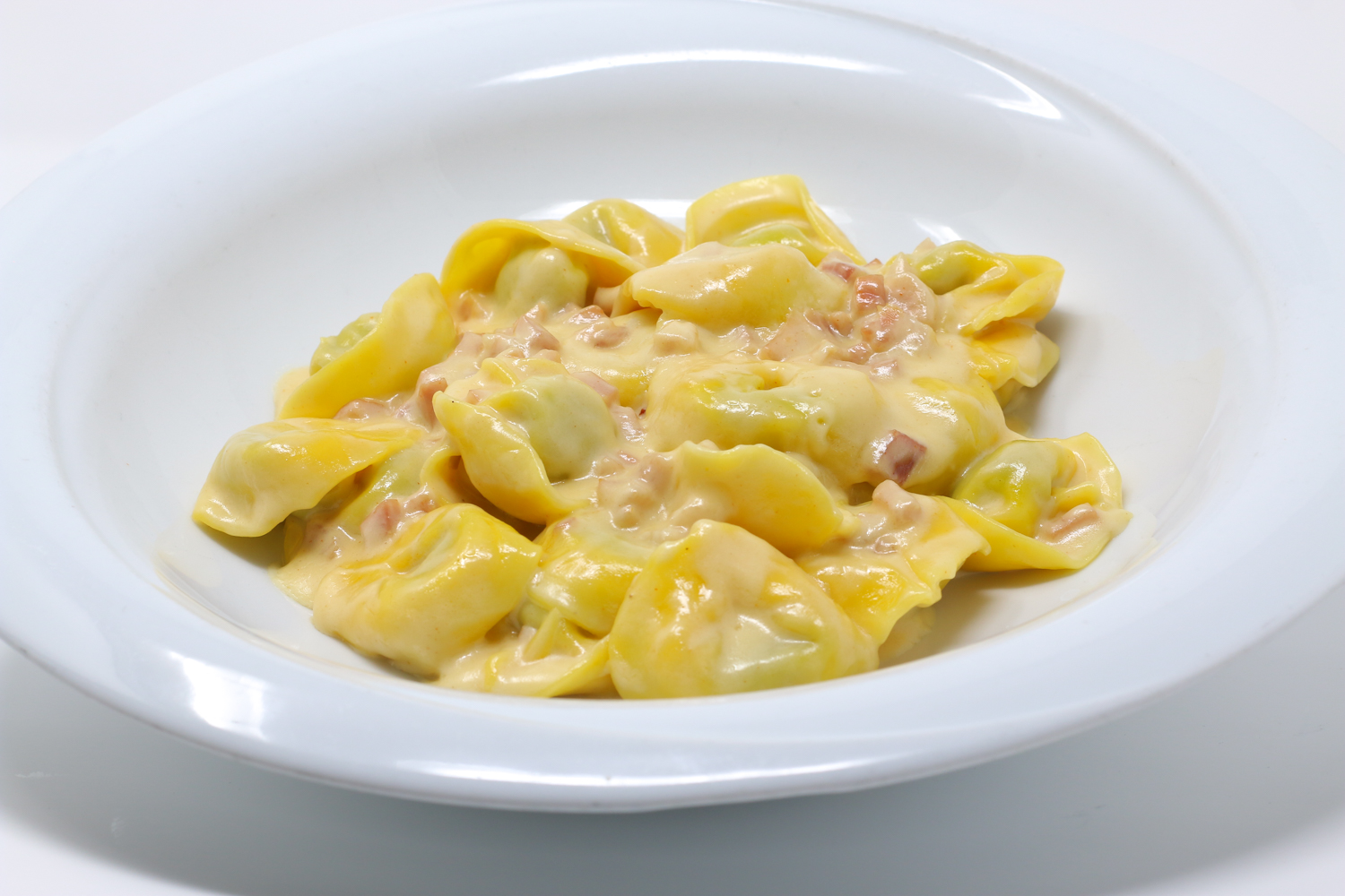 TORTELLONI PANNA E PROSCIUTTO In Tavola Srl